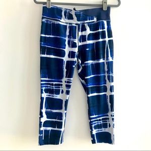 Nike Pattern Dri-Fit Cropped yoga pants workout leggings